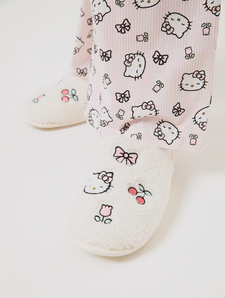Hello Kitty x Skinnydip Icon Slippers - Image 1