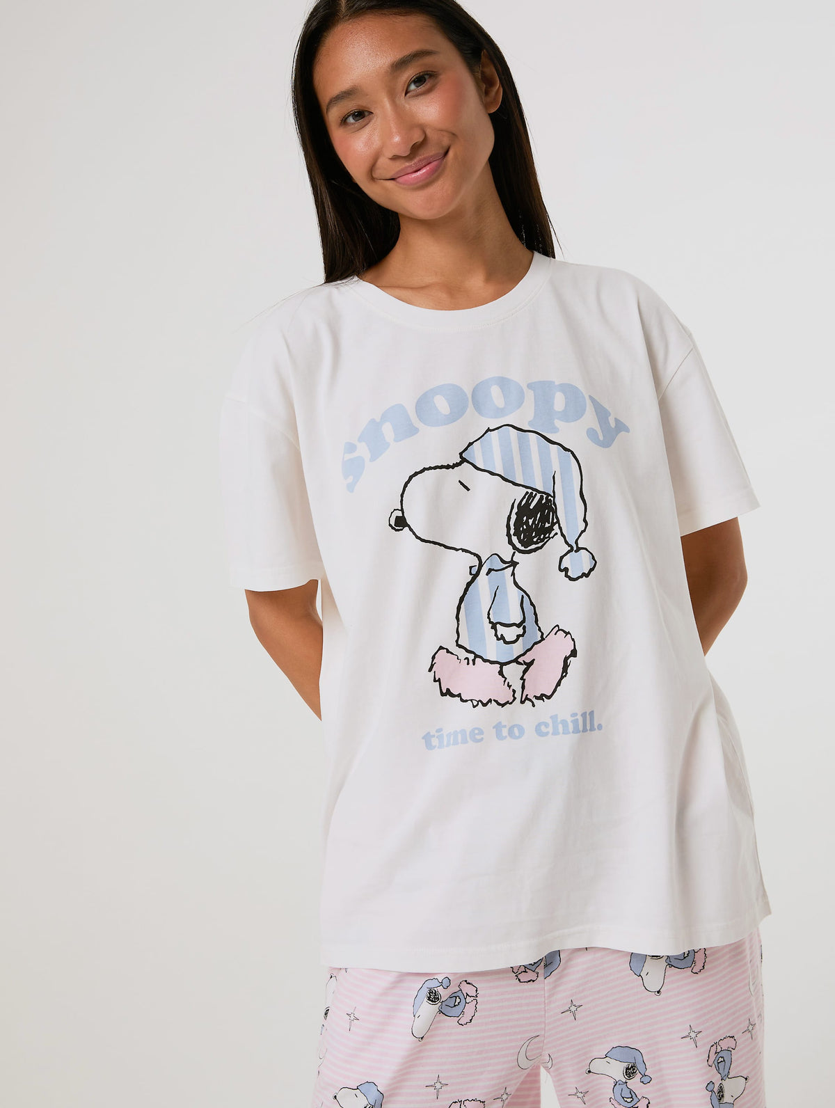 Peanuts x Skinnydip Snoopy Chill T-Shirt and Trouser Set with Eye Mask - Image 1