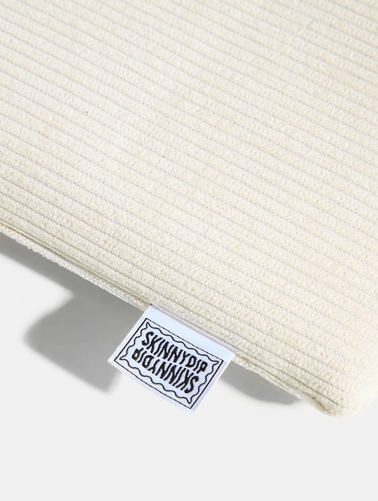 Peanuts x Skinnydip Snoopy Daisy Cloud Laptop Case - Image 4