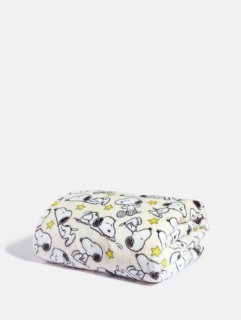 Peanuts x Skinnydip Snoopy Star Blanket - Image 1