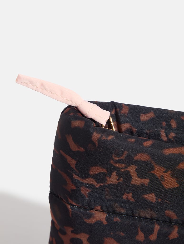 Tortoiseshell Print Pillow Pouch Makeup Bag - Image 4